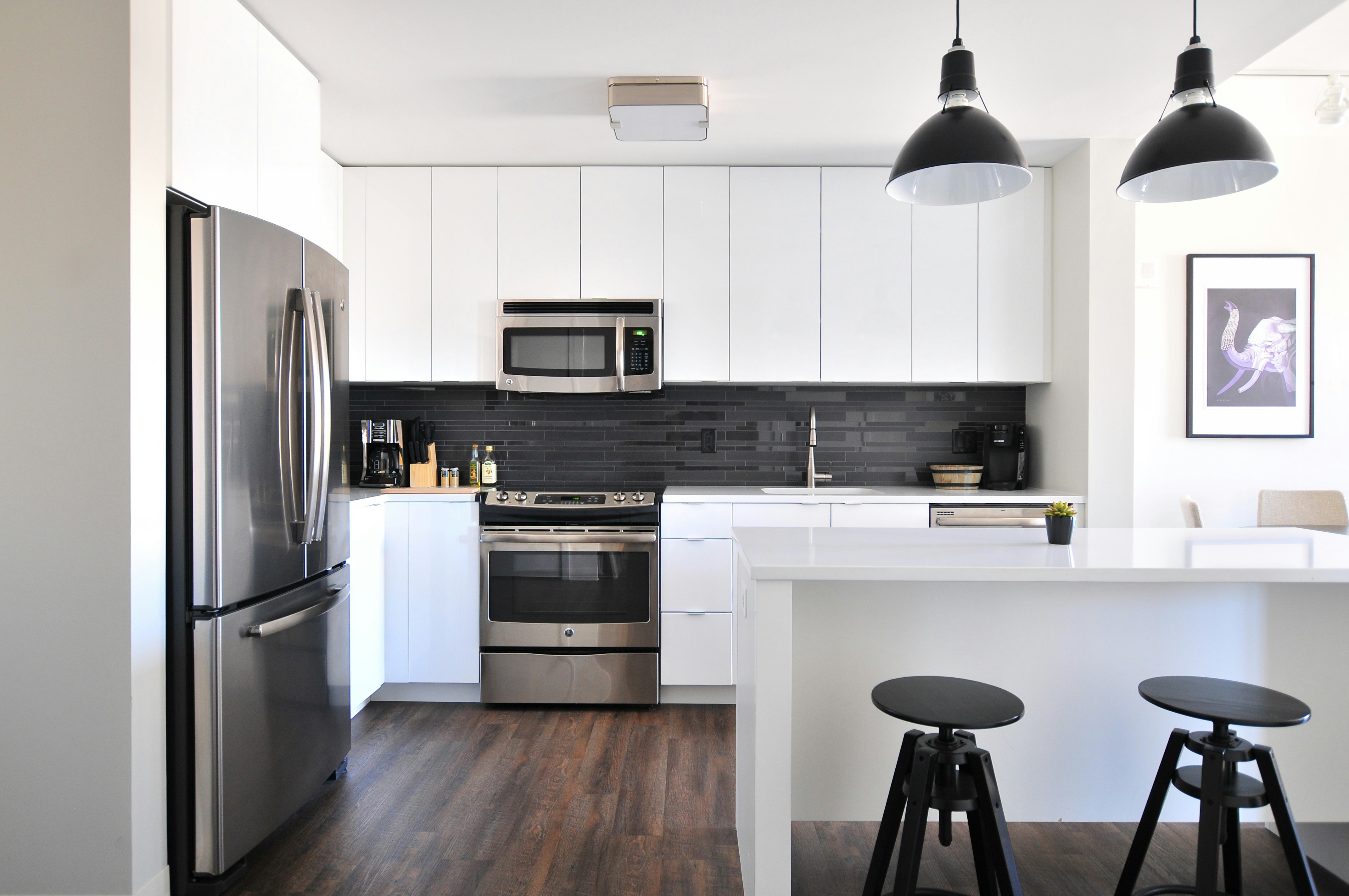 Home Furnishings / Appliances
